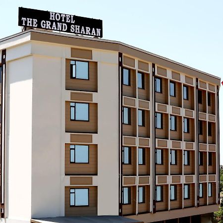 Hotel Grand Sharan カトラ エクステリア 写真