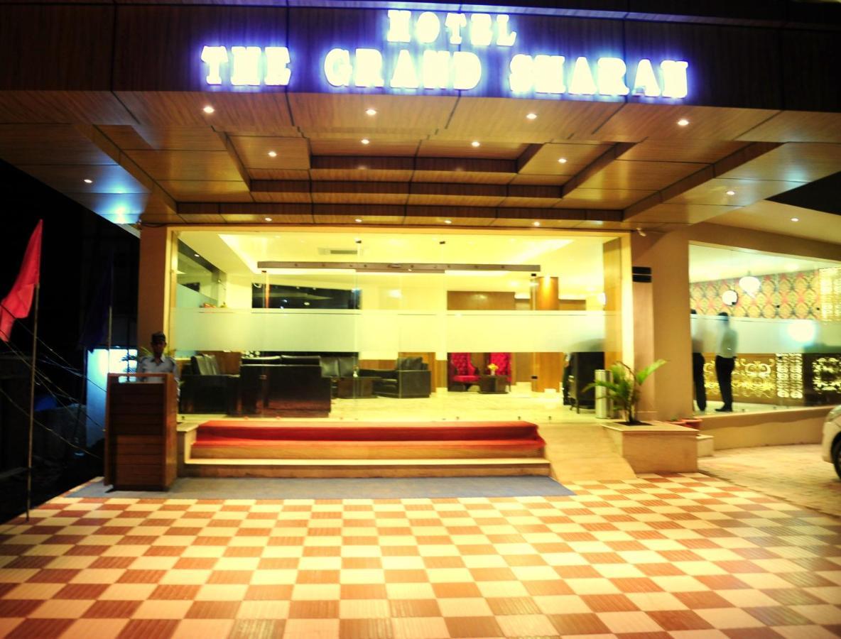 Hotel Grand Sharan カトラ エクステリア 写真